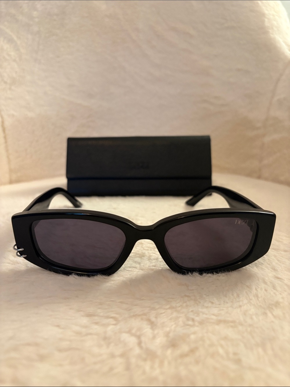 Dezi Cuffed Black Sunglasses